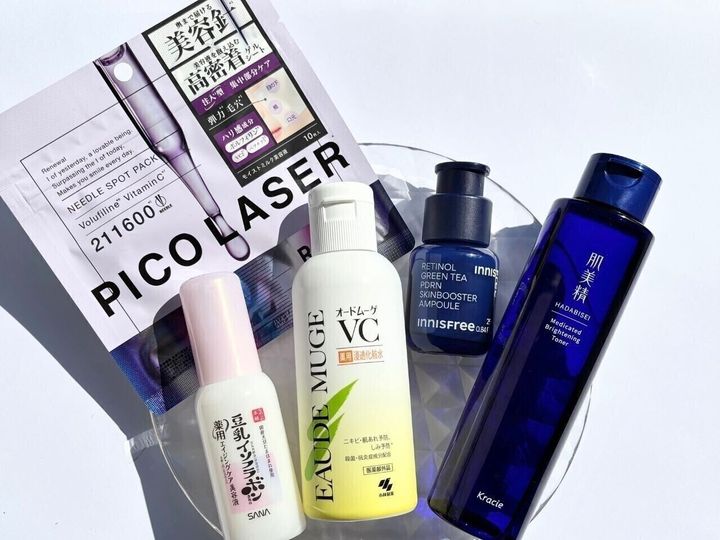 昨今、若年層を中心に成分に注目して化粧品を購入する人が増えています。肌悩みが増えたり深刻化したりする“40代”こそ、この流れに乗りたいところ。今回は、ドラッグストアで買える「ビタミン系化粧品」の中から、40代におすすめの製品を紹介します。