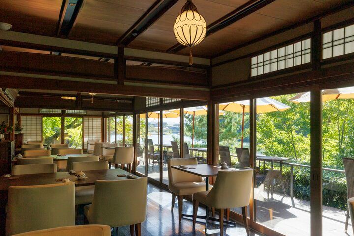 京都・嵐山の隠れ家カフェ「茶寮 八翠」で、アフタヌーンティー＆リバービューを満喫♪