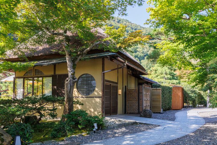 京都・嵐山の隠れ家カフェ「茶寮 八翠」で、アフタヌーンティー＆リバービューを満喫♪