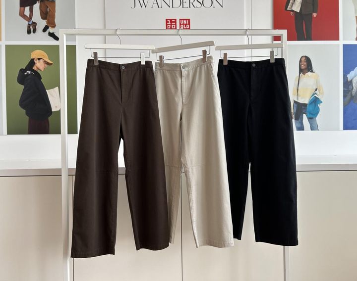 画像: 【ユニクロ アンド ジェイ ダブリュー アンダーソン】カーブパンツ各¥4,990 ※一部店舗で販売 www.uniqlo.com