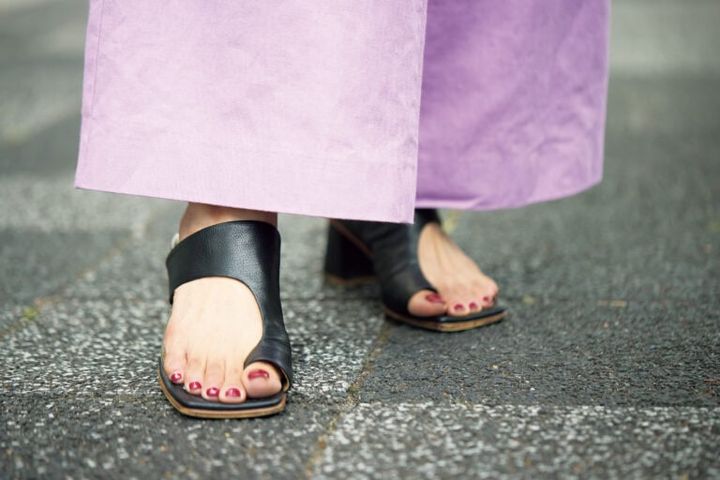 履いていると必ず褒められる『ファビオルスコーニ』のサンダル