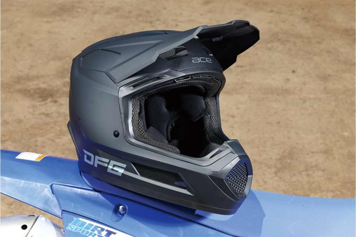 【DFG エースヘルメット】ERT採用、MFJ公認の安心も備わる【編集スタッフが本気で試す！みんなのテスト】