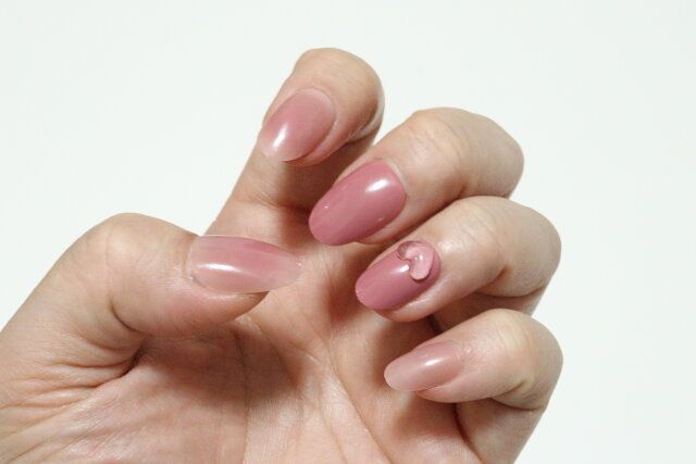 ダイソー ネイルチップ（24枚、ハンド用、I） 使用例