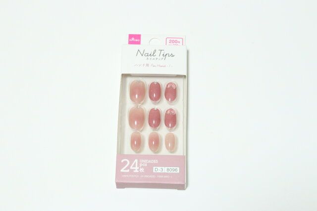 ダイソー ネイルチップ（24枚、ハンド用、I） パッケージ