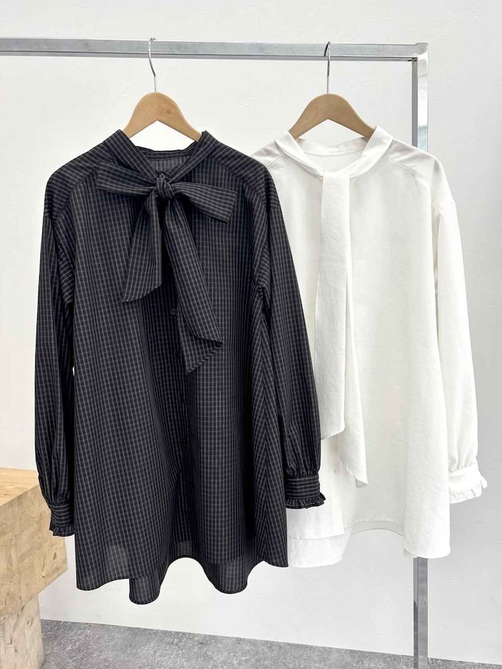 画像: MATINEE LINE/2WAYリボンタイブラウス/583850＜一部店舗限定販売＞（ブラックチェック / オフ）各¥4,990（ともにグローバルワーク） 出典：グローバルワーク