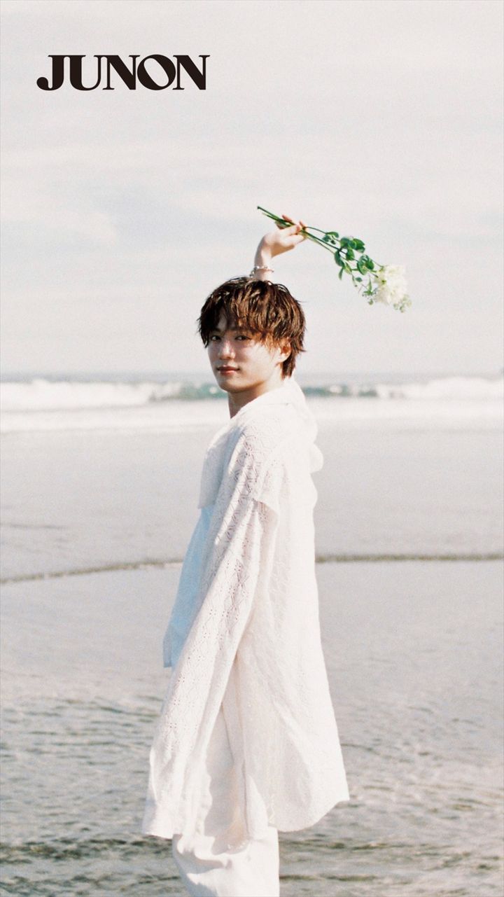 『福本大晴1st写真集 雲間』を発売する福本大晴 width=