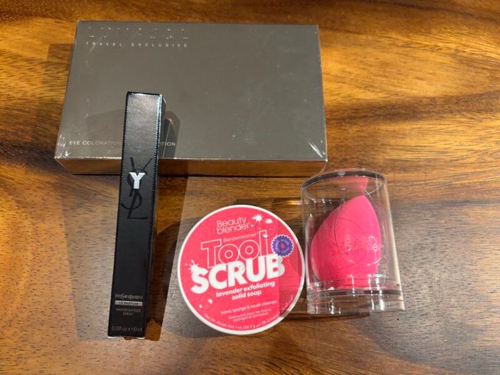 SEPHORAでビューティーブレンダーとクレンザー。