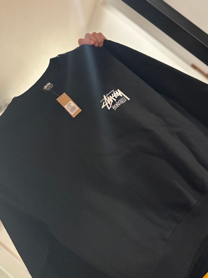 ロイヤルハワイアンセンターでstussyのトレーナー