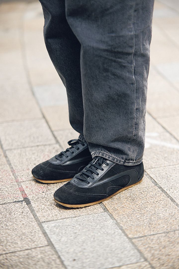 どんなコーデにも合わせやすくておしゃれ！モノクロスニーカー10選