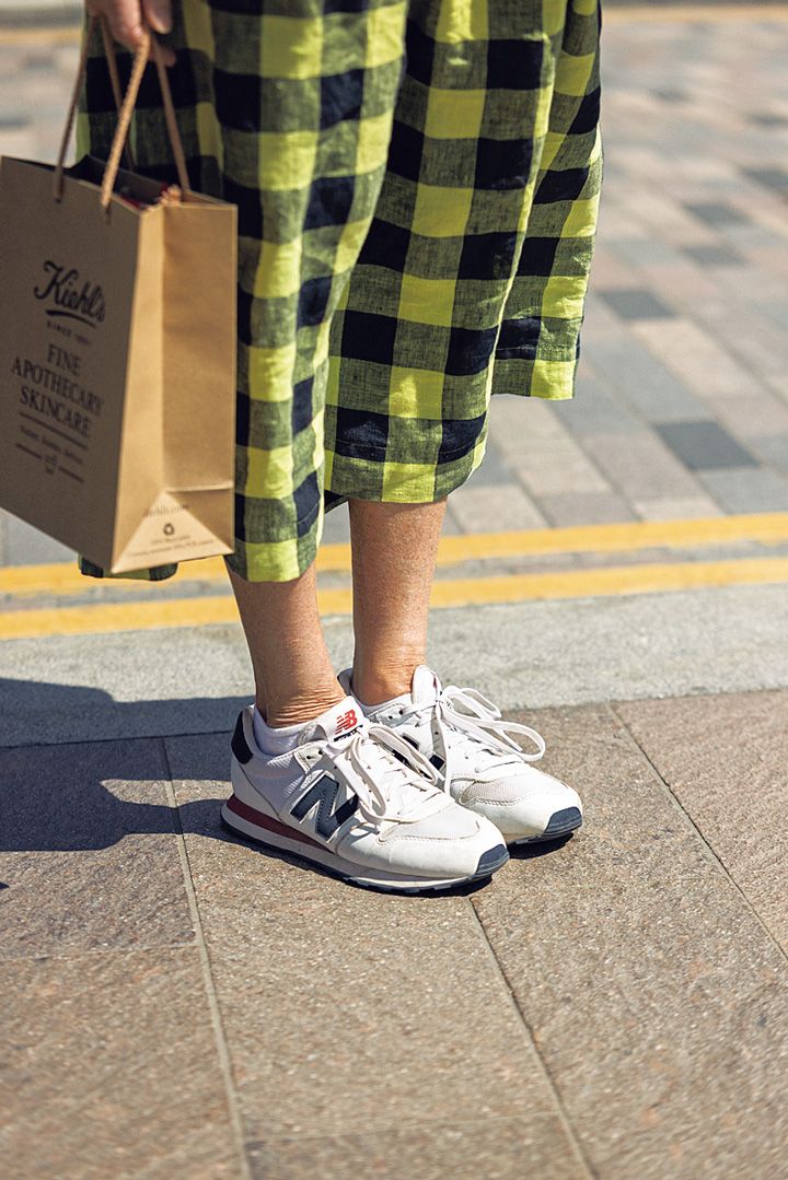 どんなコーデにも合わせやすくておしゃれ！モノクロスニーカー10選