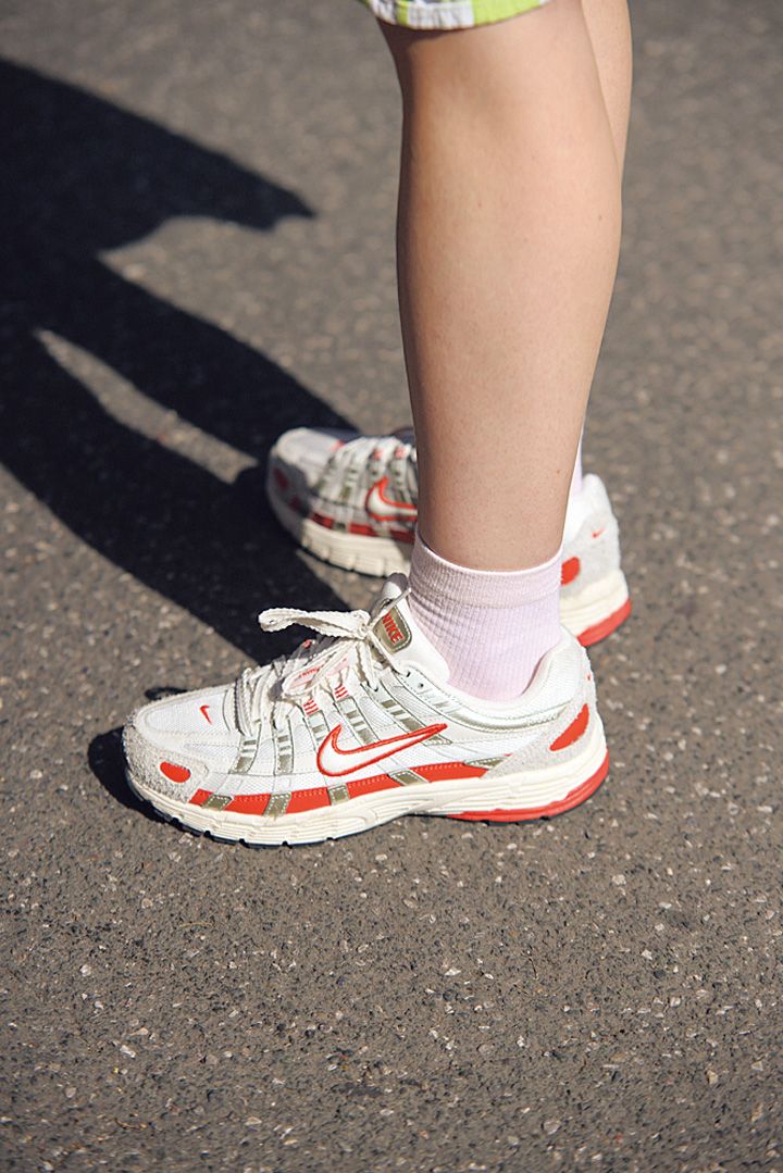 どんなコーデにも合わせやすくておしゃれ！モノクロスニーカー10選