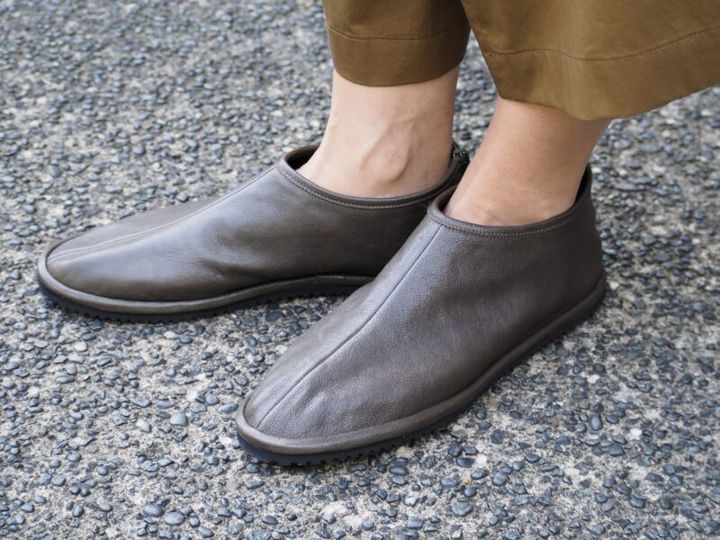 プレインピープルのアンクルブーツ