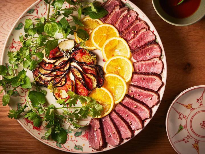 渋谷『Night Market』の「BBQ Duckとケチャップマニス」