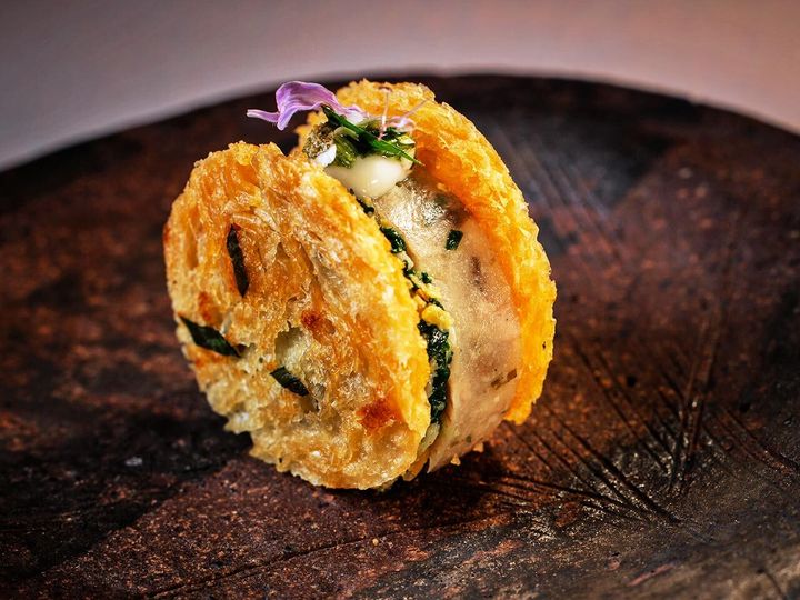 表参道『mærge』の「荒間鶏のバロチンヌ」