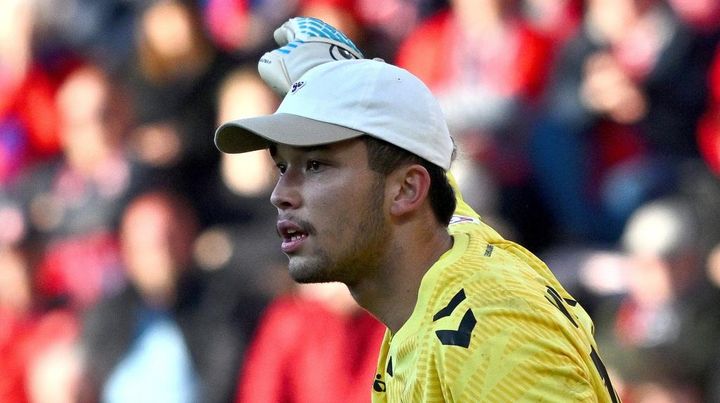 日本とドイツにルーツを持つ21歳の逸材GK、復帰戦でシュート31本を打たれて引き分け…「ハーフタイムに監督が活を入れた」