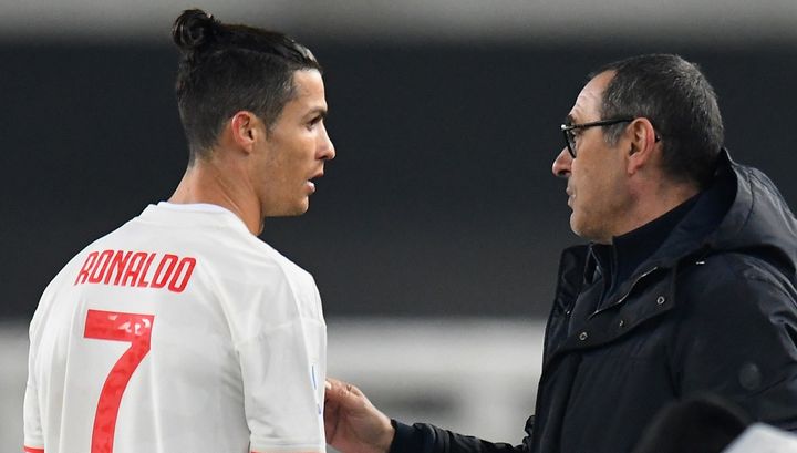 C・ロナウドが芝を噛む！元銀行員監督の指示にイラついた秘話を元同僚が明かす