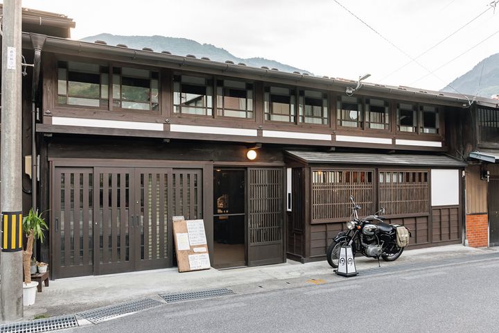 【秋の絶景ツーリング】バイクジンTTで巡る紅葉おすすめスポット10選