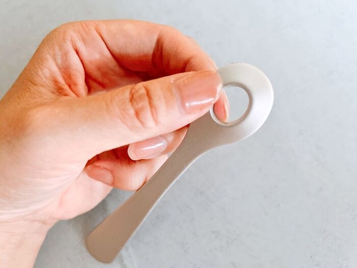 【セリア】穴あきのヘラ？かと思いきや…。定番スイーツが美味しく生まれ変わる魔法のスプーンだった♡