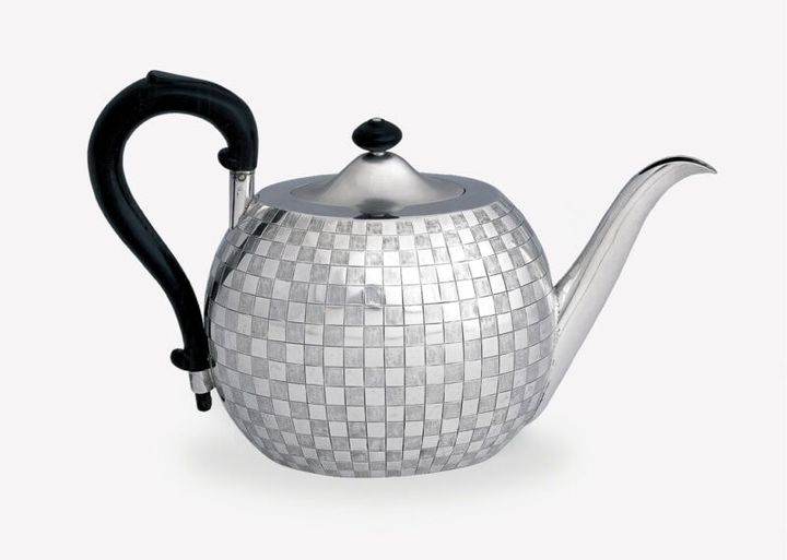 ヤーコブ・クラウタウワー 《ティーポット》 1802年 アセンバウム・コレクション Asenbaum Collection, ©Asenbaum Photo Archive