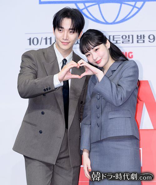 ジュノ(2PM)とキム・ミンハ