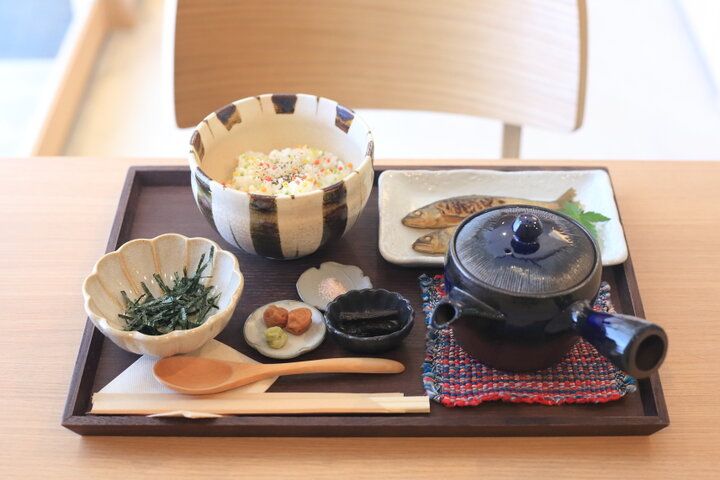 飲み比べセットや贅沢パフェも。大台町の自然が育んだ伊勢茶の魅力を発信「kikicha cafe」