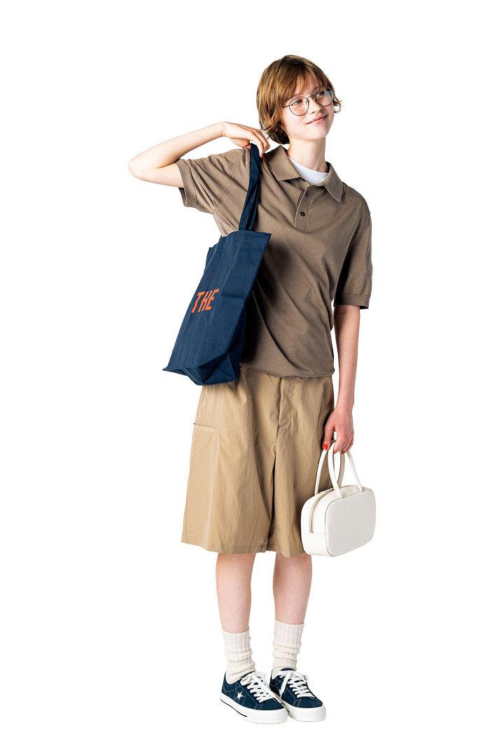 今旬なのは、レザーバッグとトートバッグの2個持ち！おすすめコーデ4選