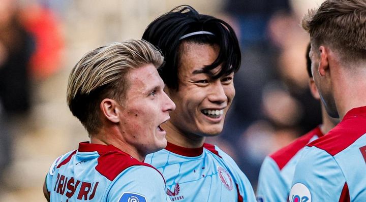 27歳日本代表エースFW、欧州名門で3ゴールの大暴れ！監督は前半だけでの交代を説明