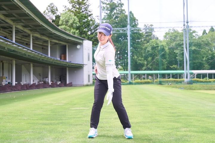 清本美波が教える飛距離アップのテク！体をタテに動かして地面反力で飛ばす