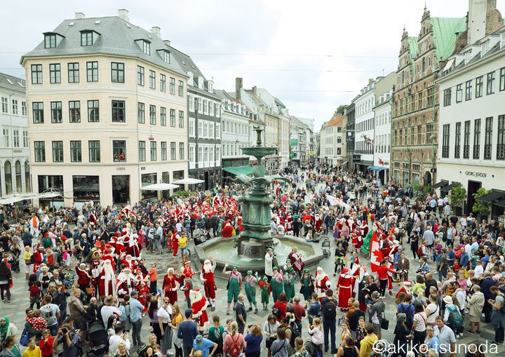 2025年デンマークで開催された世界サンタクロース会議の様子