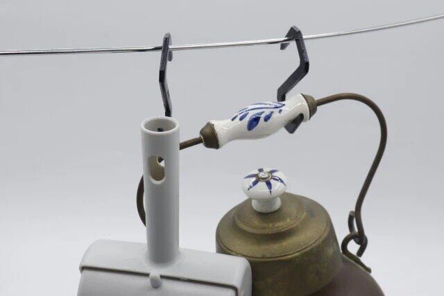 ダイソーのアウトドアフック AGAXはタフで優秀