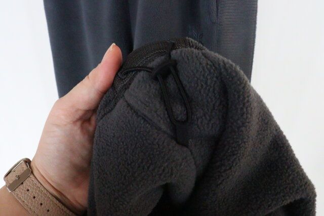 ユニクロ×ニードルズコラボのフリースワイドパンツ3