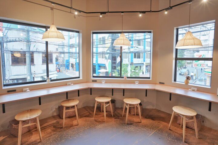 ランチはおにぎりおかわり自由。行列ができる、おにぎりとあんみつの専門店「米と蜜」