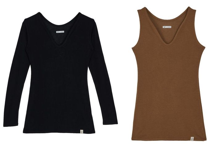 画像: 左「Mizuno×Ameri V NECK LONG SLEEVE TOPS」¥6,000、右「Mizuno×Ameri V NECK SLEEVELESS TOPS」¥5,000 出典：アメリ ヴィンテージ