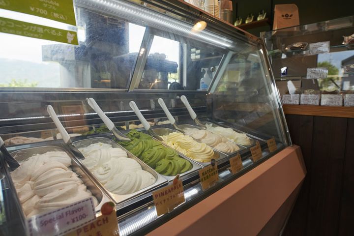 この日は信濃町産のとうもろこしや、長野県産の桃を使ったジェラートも