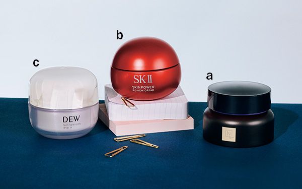 【a】N organic Vie ヒアルアップ リフトクリーム 【b】スキンパワー リニュー クリーム 【c】DEW タンタンコンクドロップα