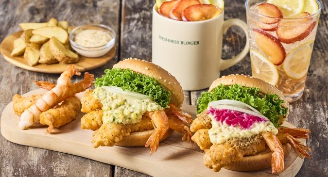 フレッシュネスバーガー 神の海老バーガー 秋姫クラフトレモネード