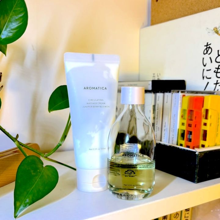 〈AROMATICA〉のボディオイルとクリーム