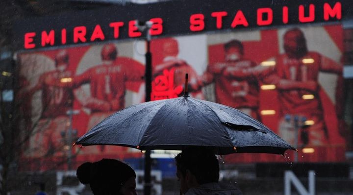 シャワーのお湯が出ない！欧州強豪チーム、対戦相手に苦情…謝罪する事態に