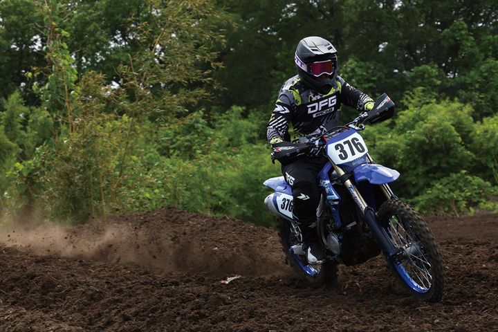 【Unilopal LUBRIFIANTS RACING 10W-50】過酷な条件でエンジンを守るレーシングスぺック【編集スタッフが本気で試す！みんなのテスト】