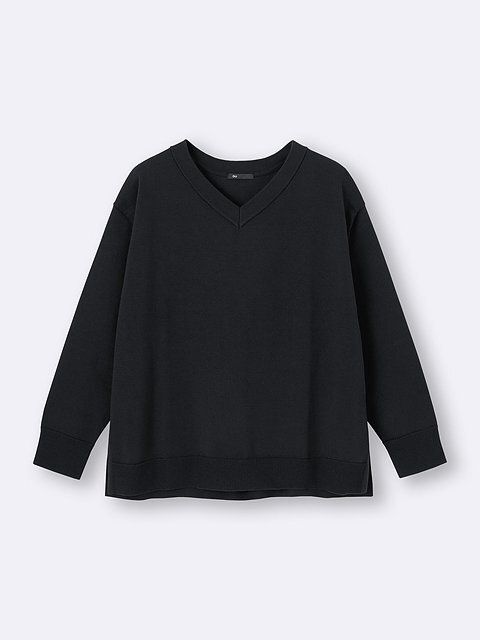 GUのオーバーサイズVネックニットプルオーバー