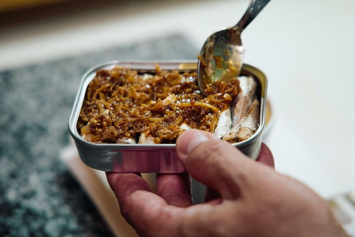 オイルサーディンにのせて焼く