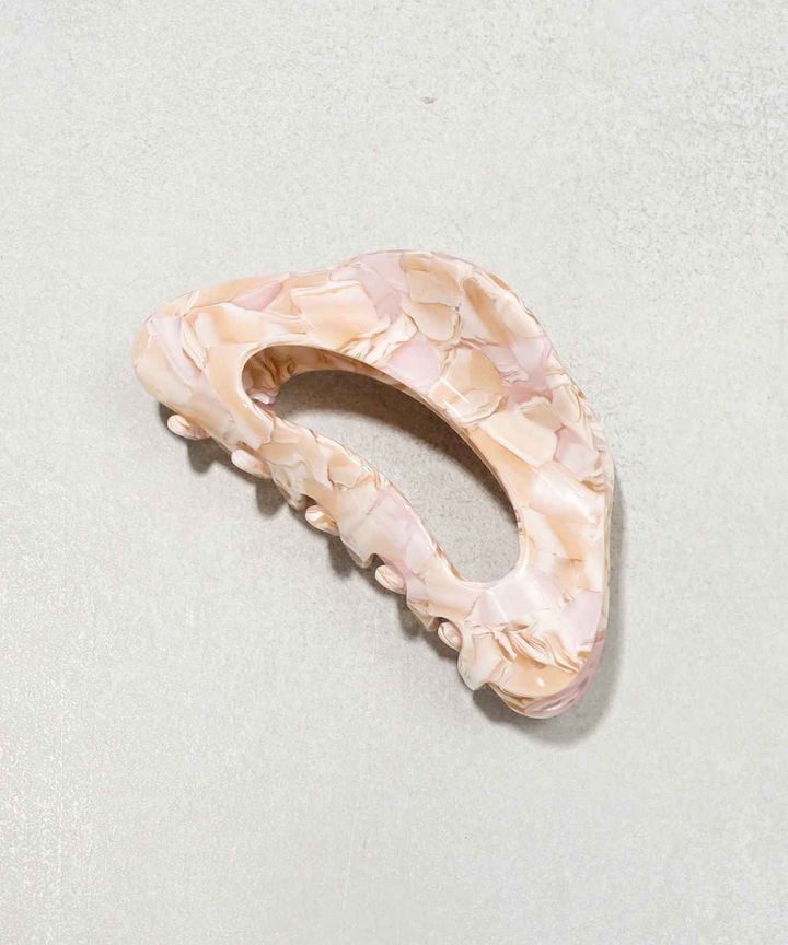 画像1: 出典：3COINS