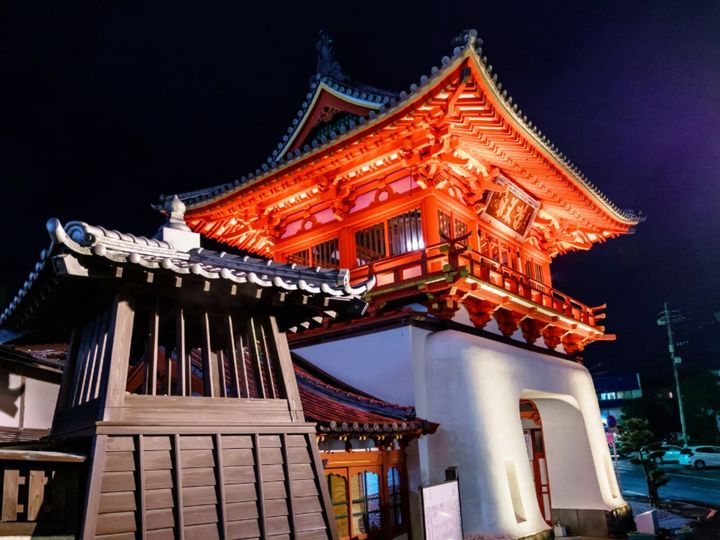 All About ニュース編集部が全国250人を対象に実施した「夜景が美しいと思う温泉地」の調査結果から、夜景が美しいと思う「佐賀県の温泉地」ランキングを発表！ 2位「武雄温泉」を抑えた1位は？