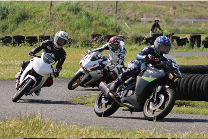 ２年前の自分に教えたい！走って分かった「サーキット」の懐の深さ｜ケイコはサーキットを走りたい