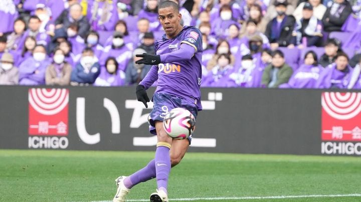 元サンフレッチェ広島所属のFWドウグラス・ヴィエイラが現役引退を表明「私はサイクルを完了する」