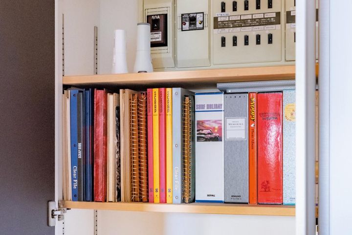 アルバムは目に入る場所に。