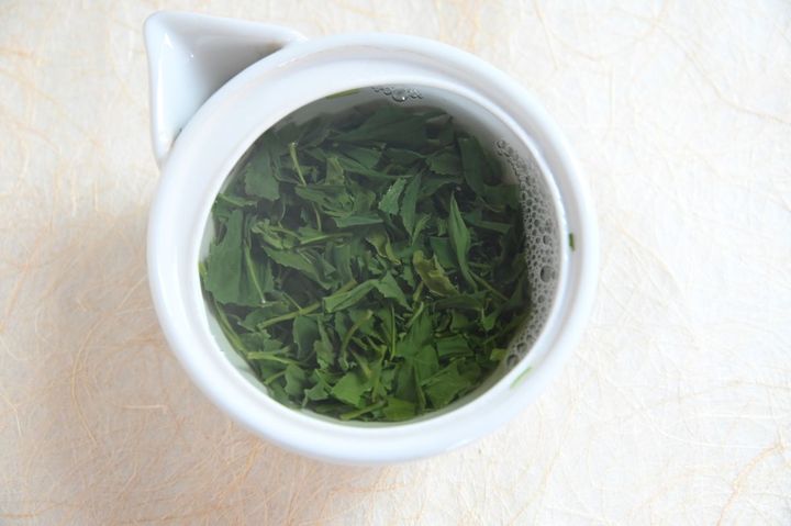 急須に入った本山茶