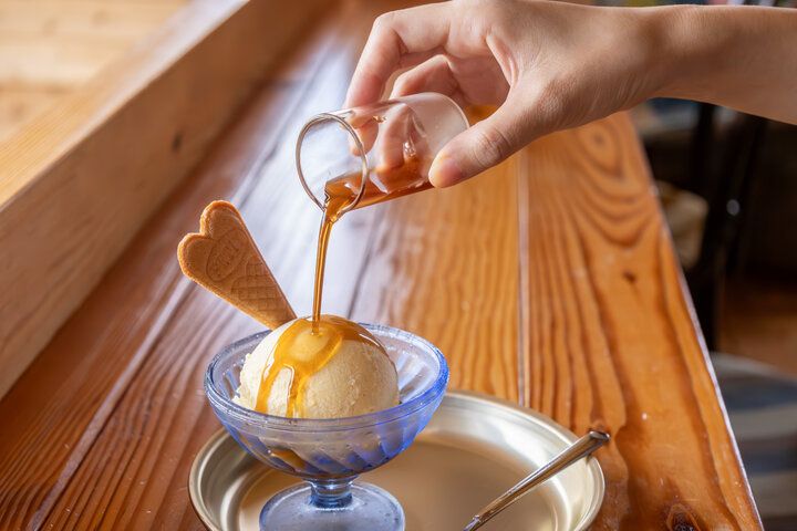 磐梯山を眺めて自家焙煎コーヒーとスイーツを堪能♪ 会津・磐梯高原のカフェ「Rotten Row Coffee Roasters」へ