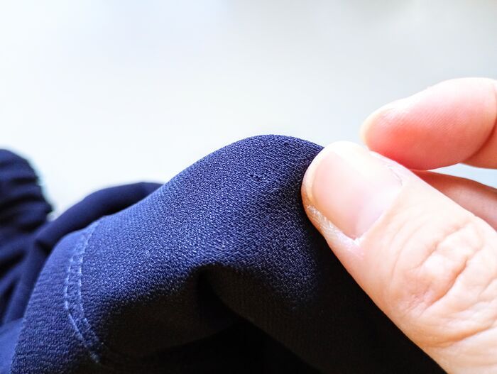 まるで魔法みたい！ニットの「残念ほつれ」はおうちで手軽に直せます。裁縫が苦手でも超カンタン♪