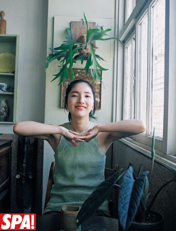 「週刊SPA! 」10月28日号より仁村紗和 撮影：北岡稔章 ヘアメイク：秋鹿裕子 スタイリング：中井彩乃 width=